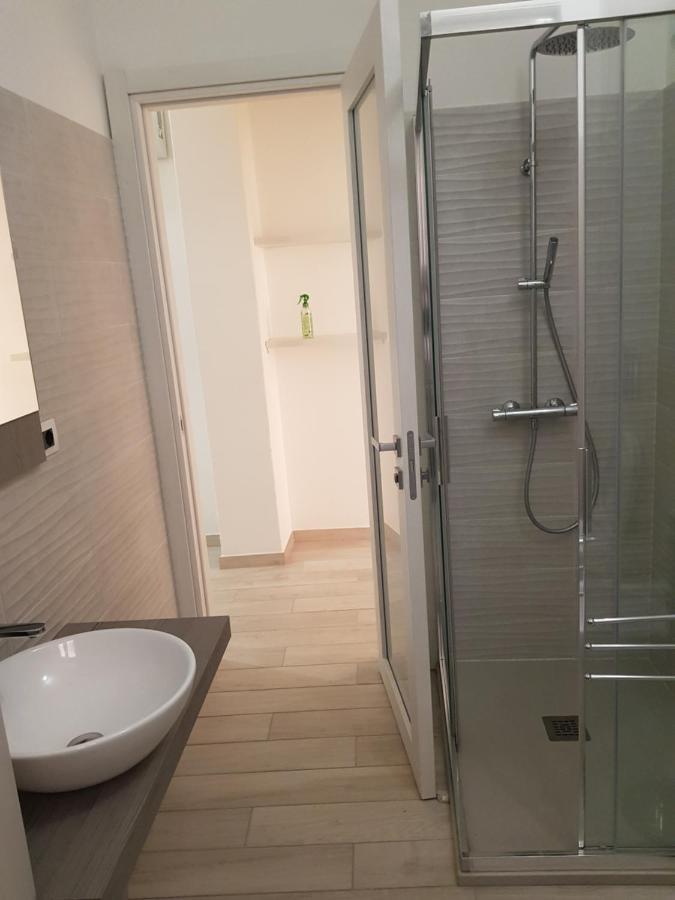 Red Moon Apartment Каляри Екстериор снимка
