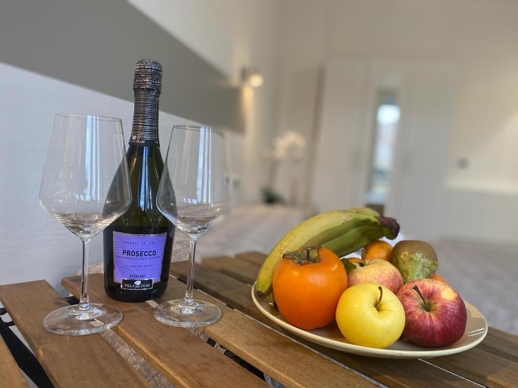Red Moon Apartment Каляри Екстериор снимка