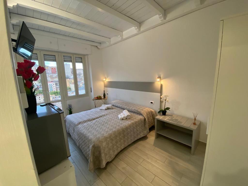 Red Moon Apartment Каляри Екстериор снимка