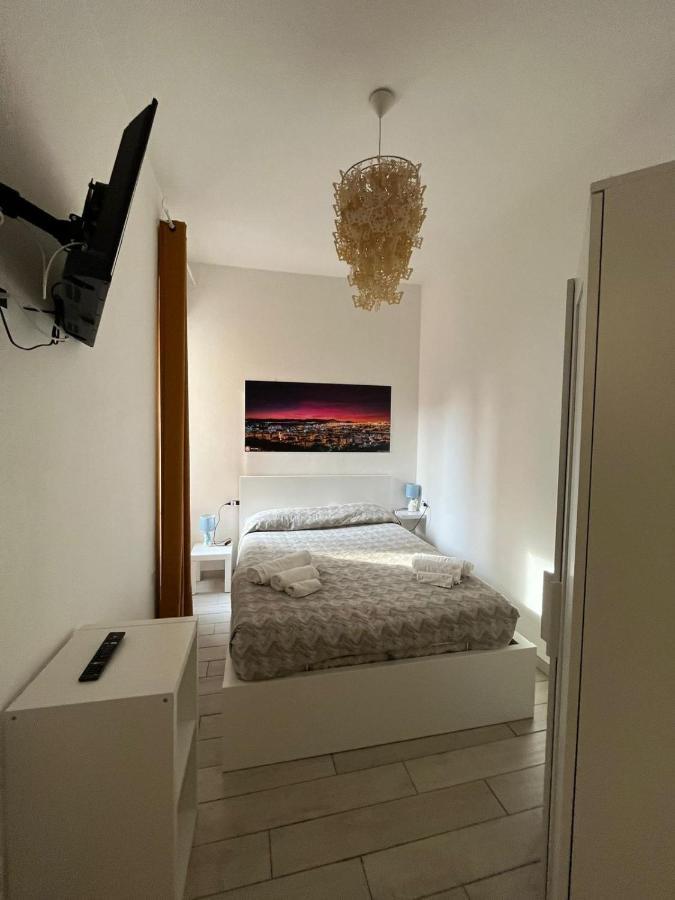Red Moon Apartment Каляри Екстериор снимка